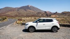 Test drogowy KGM Tivoli: Jak radzi sobie na drogach Teneryfy
