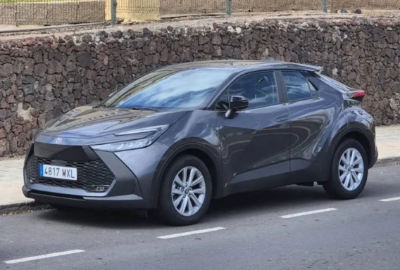 Toyota C-HR Hybrid (Automat, 1.8 l, 5 miejsc)