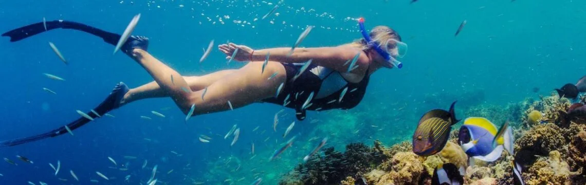 Pływanie z prądem: Głębokie zanurzenie w miejscach do snorkelingu na Teneryfie